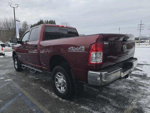 2020 RAM 2500 Tradesman Crew Cab 4X4 6'4' Box