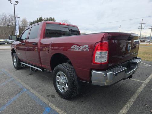 2020 RAM 2500 Tradesman Crew Cab 4X4 6'4' Box