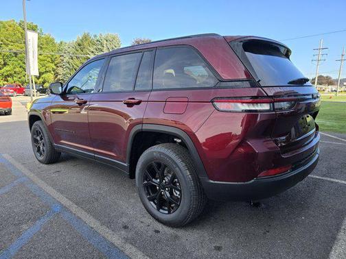 2025 Jeep Grand Cherokee Altitude
