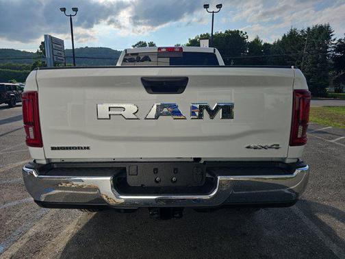 2025 RAM 2500 Big Horn Crew Cab 4x4 6'4' Box