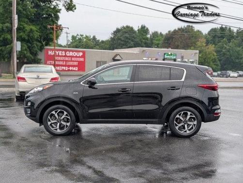 2022 Kia Sportage LX