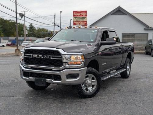 2021 RAM 2500 Tradesman Crew Cab 4x4 6'4' Box