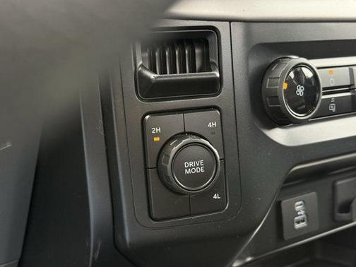 Oxford White 2022 Ford F-150 XL
