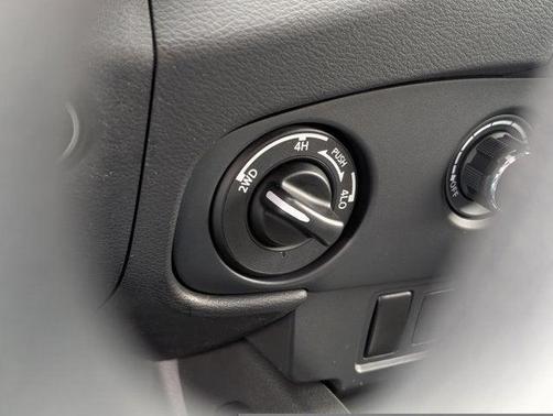 2023 Nissan Frontier S