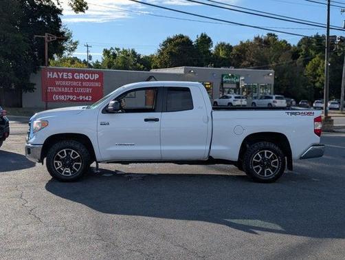 2016 Toyota Tundra SR5