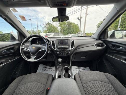 Iridescent Pearl Tricoat 2022 Chevrolet Equinox 1LT