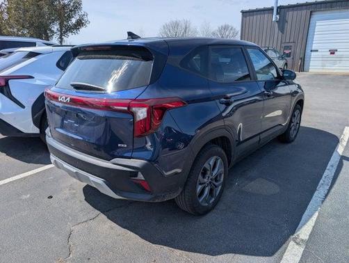 2025 Kia Seltos LX