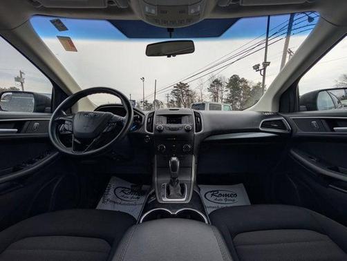 2018 Ford Edge SE