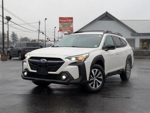 Crystal White Pearl 2023 Subaru Outback Premium