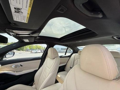Mineral White Metallic 2020 BMW 330 xDrive