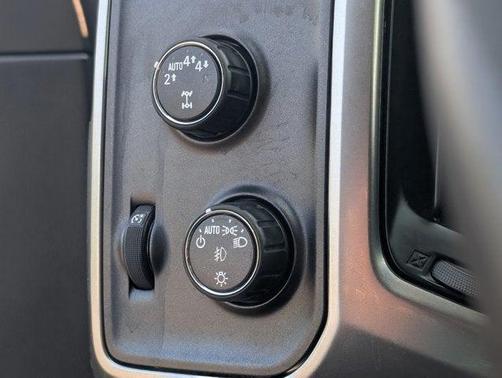2017 Chevrolet Silverado 1500 2LT