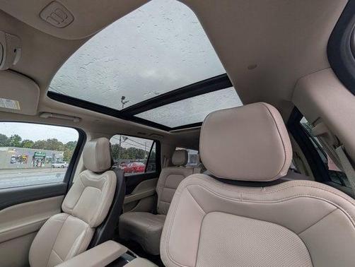 2024 Lincoln Navigator Premiere