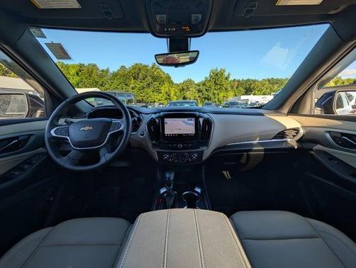 2022 Chevrolet Traverse LT Leather