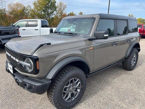 Gray 2025 Ford Bronco Badlands