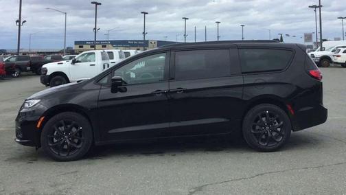 2026 Chrysler Pacifica Limited