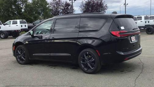 2026 Chrysler Pacifica Limited