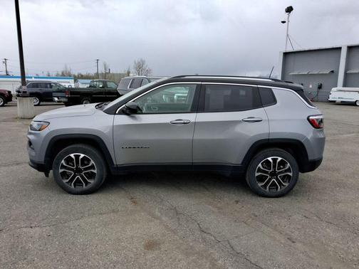Billet Silver Metallic Clearcoat 2022 Jeep Compass Limited