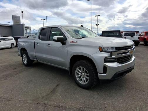 Silver Ice Metallic 2019 Chevrolet Silverado 1500 LT