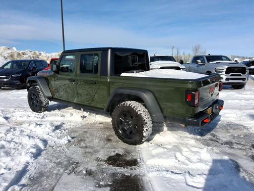 Sarge Green Clearcoat 2023 Jeep Gladiator Mojave