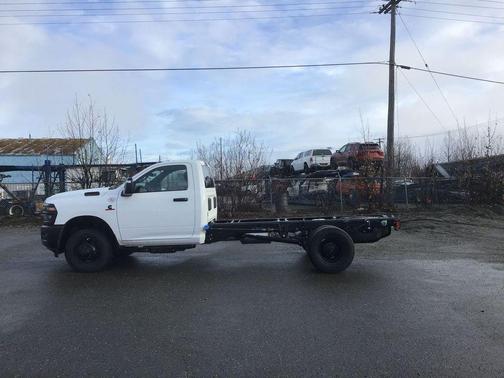 2026 RAM 3500 Tradesman/Big Horn