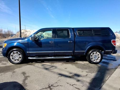 Blue 2009 Ford F-150 SuperCrew