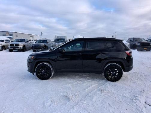 Diamond Black 2026 Jeep Compass Latitude