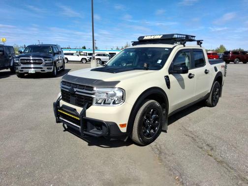 Terrain 2024 Ford Maverick Lariat