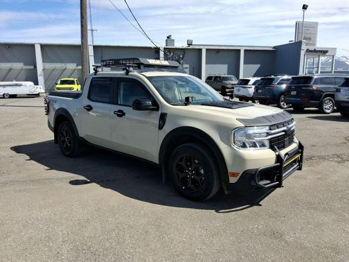 Terrain 2024 Ford Maverick Lariat
