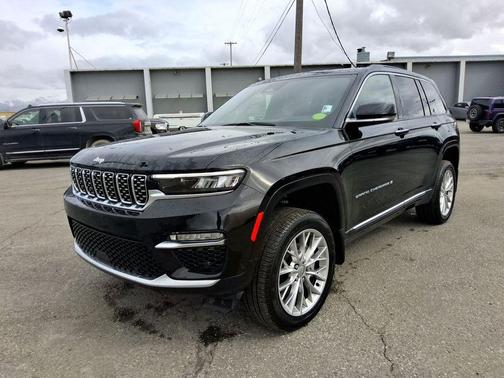 Diamond Black 2024 Jeep Grand Cherokee Summit