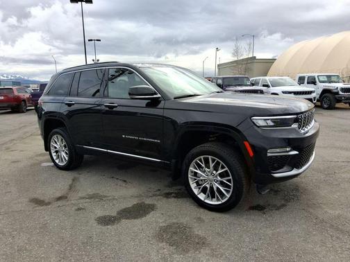 Diamond Black 2024 Jeep Grand Cherokee Summit