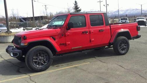 2025 Jeep Gladiator Sport