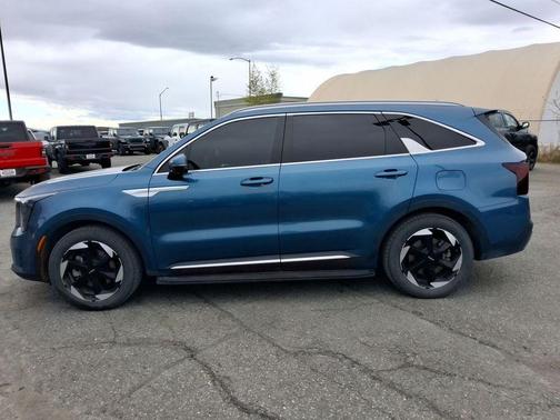 Mineral Blue 2025 Kia Sorento Hybrid SX Prestige