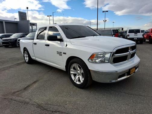 Bright White Clearcoat 2019 RAM 1500 Classic Tradesman