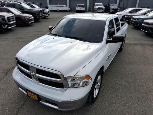 Bright White Clearcoat 2019 RAM 1500 Classic Tradesman