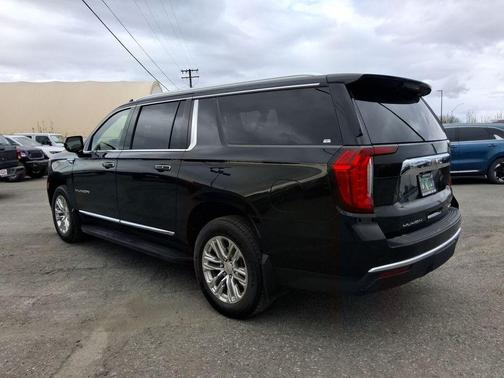 Onyx Black 2023 GMC Yukon XL SLT