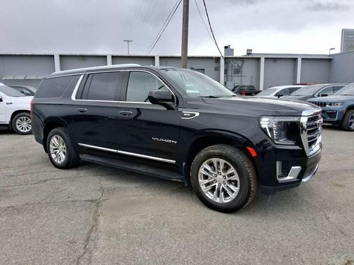 Onyx Black 2023 GMC Yukon XL SLT