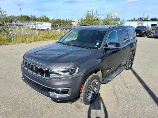 Metallic 2025 Jeep Wagoneer Series II