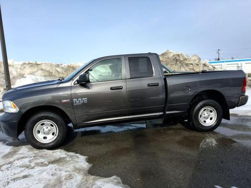 Granite Crystal Clearcoat Metallic 2021 RAM 1500 Classic Tradesman