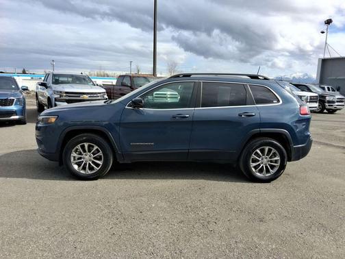 Slate Blue Pearlcoat 2022 Jeep Cherokee Latitude Lux