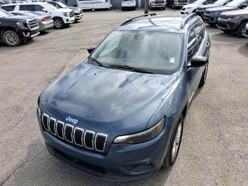 Slate Blue Pearlcoat 2022 Jeep Cherokee Latitude Lux