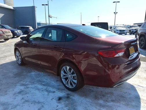 Velvet Red Pearlcoat 2015 Chrysler 200 S