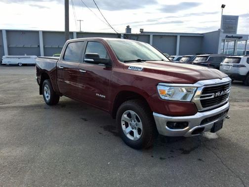 Delmonico Red Pearlcoat 2019 RAM 1500 Big Horn