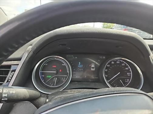 2020 Toyota Camry Hybrid XLE