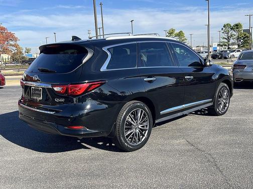 2016 INFINITI QX60 Base