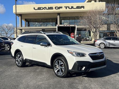 2022 Subaru Outback Touring