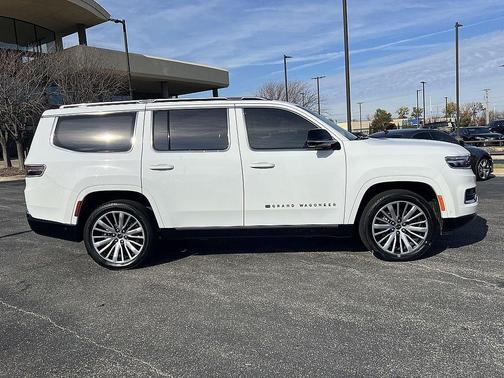 2023 Jeep Grand Wagoneer Series III 4x4