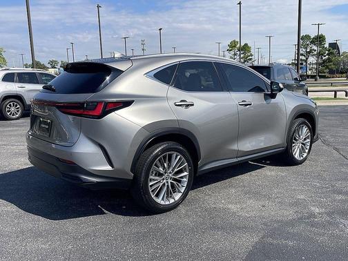 2025 Lexus NX 350h Premium