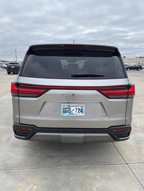 2023 Lexus LX 600 Luxury