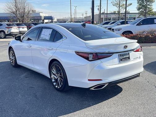 2025 Lexus ES 350 Ultra Luxury