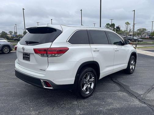 2019 Toyota Highlander Limited Platinum